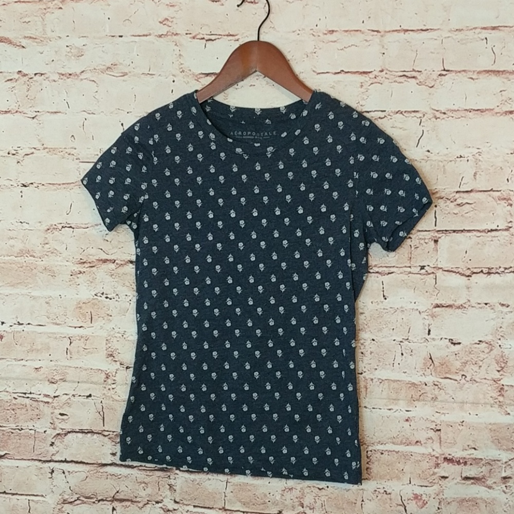 Aeropostale floral tshirt navy with white flowers